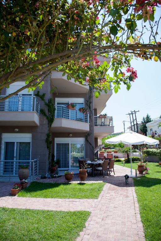 Apartments Eleni 4 Seasons Hanioti Exterior foto